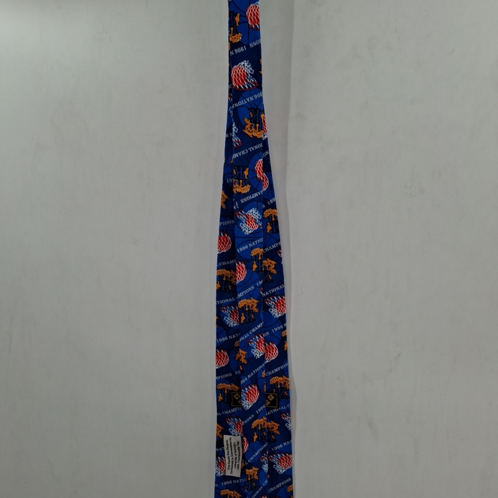Kentucky Wildcats 1996 Ncaa Champions AOP‎ All Silk Tie